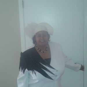 Meet your Posher, Cynthia